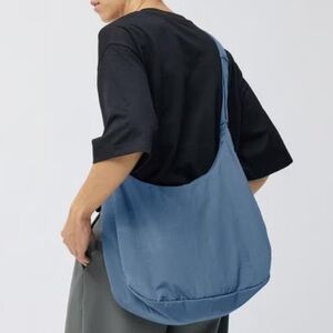 GU soft nylon round shoulder bag in black